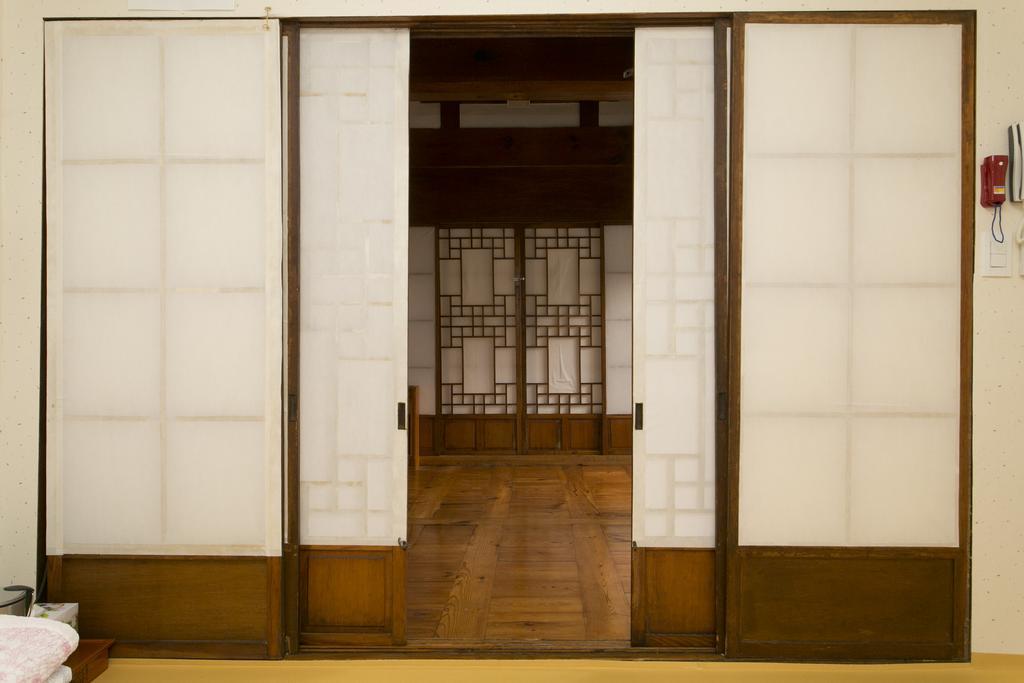 Nuri Hanok Guesthouse Seul Zewnętrze zdjęcie